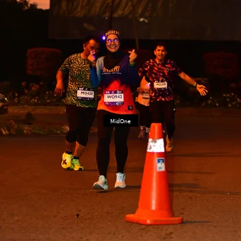Runner Photo 7682067