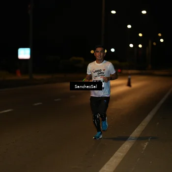 Runner Photo 7682071