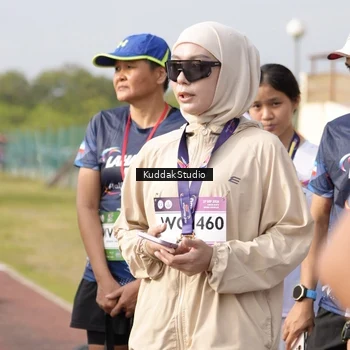 Runner Photo 7682072