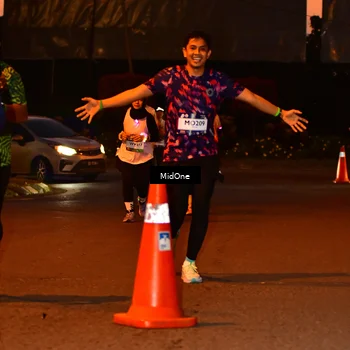 Runner Photo 7682099