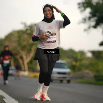 Runner Photo 7682139