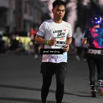 Runner Photo 7682152