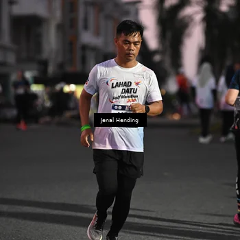 Runner Photo 7682153