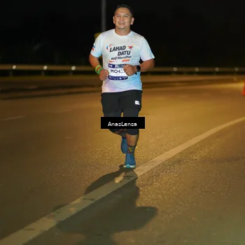Runner Photo 7682183