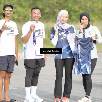 Runner Photo 7682192