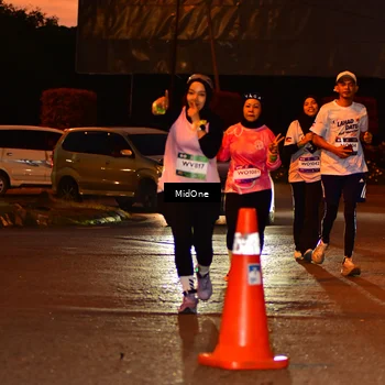 Runner Photo 7682198
