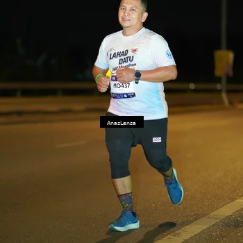 Runner Photo 7682199