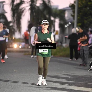 Runner Photo 7682216