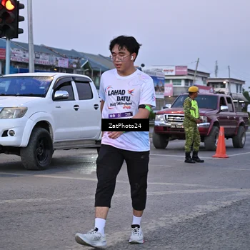 Runner Photo 7682231