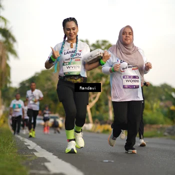 Runner Photo 7682270