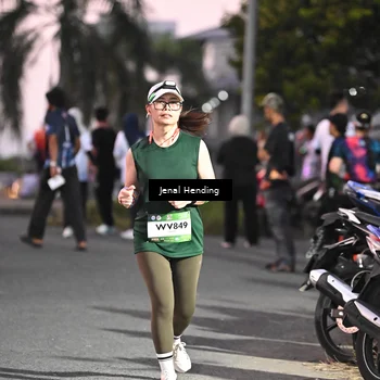 Runner Photo 7682276