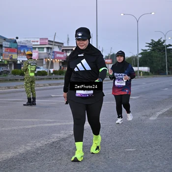 Runner Photo 7682287