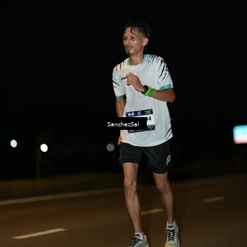 Runner Photo 7682324