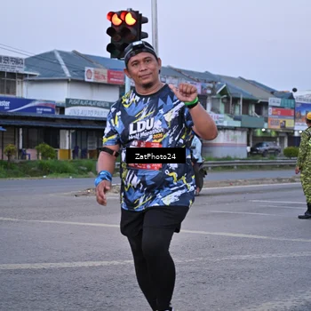 Runner Photo 7682369