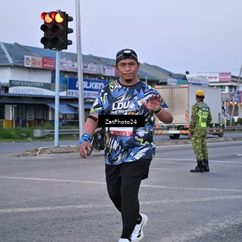 Runner Photo 7682373