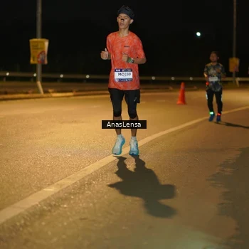 Runner Photo 7682377