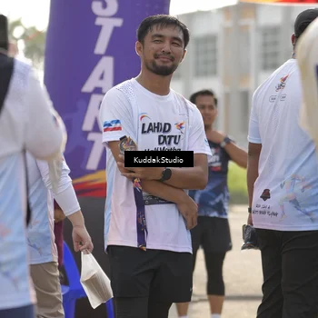 Runner Photo 7682384