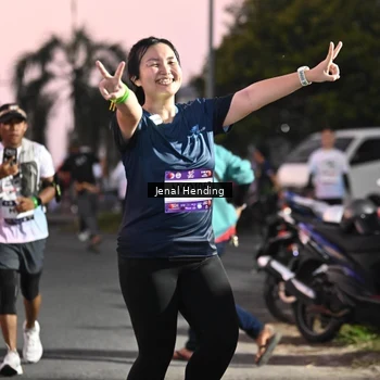Runner Photo 7682385
