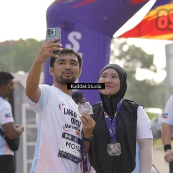 Runner Photo 7682404