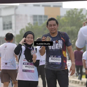 Runner Photo 7682411