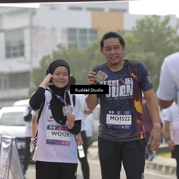 Runner Photo 7682418