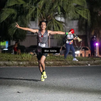 Runner Photo 7682425