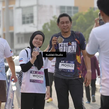Runner Photo 7682427