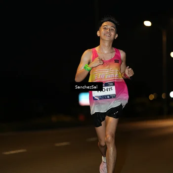 Runner Photo 7682435