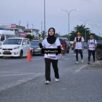 Runner Photo 7682441