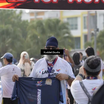 Runner Photo 7682452