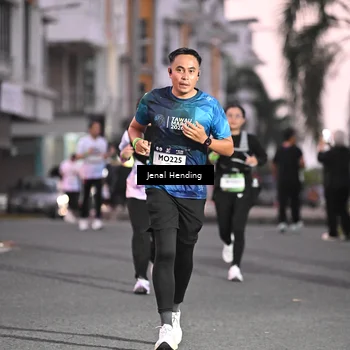 Runner Photo 7682455
