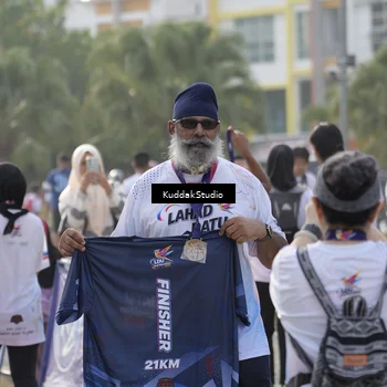 Runner Photo 7682457