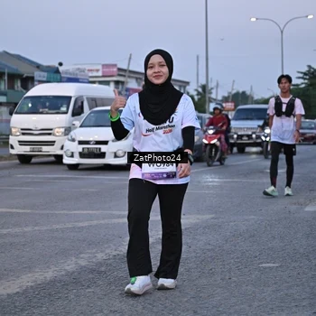 Runner Photo 7682458