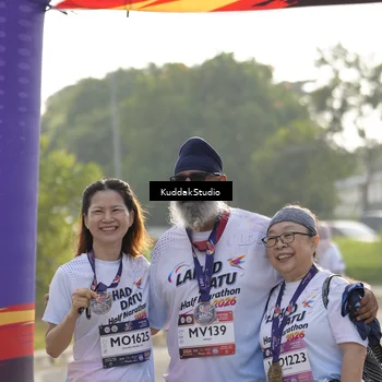 Runner Photo 7682463