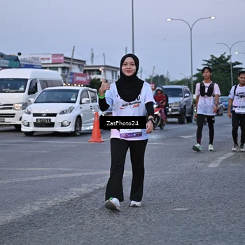 Runner Photo 7682464