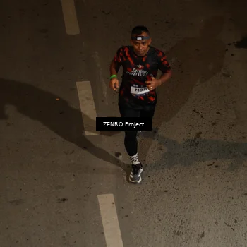 Runner Photo 7682477