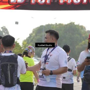 Runner Photo 7682483