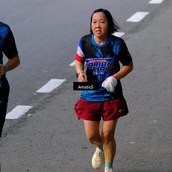 Runner Photo 7682488