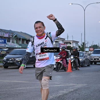 Runner Photo 7682490