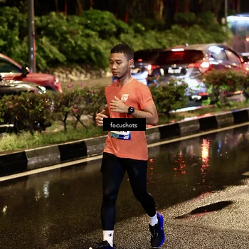 Runner Photo 7682499