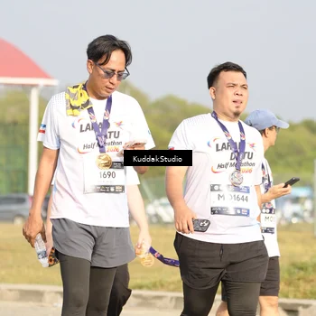 Runner Photo 7682503