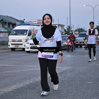 Runner Photo 7682504