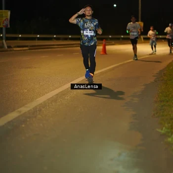 Runner Photo 7682526