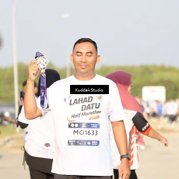 Runner Photo 7682528