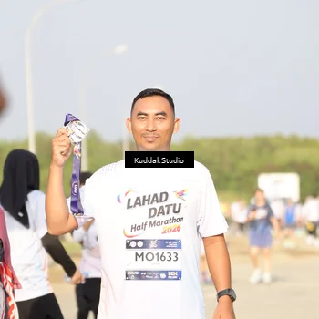 Runner Photo 7682531