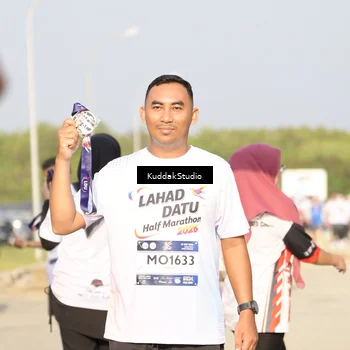 Runner Photo 7682535
