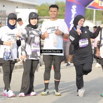 Runner Photo 7682566