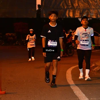 Runner Photo 7682589