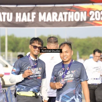 Runner Photo 7682591