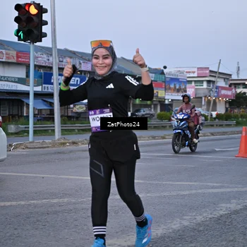 Runner Photo 7682596